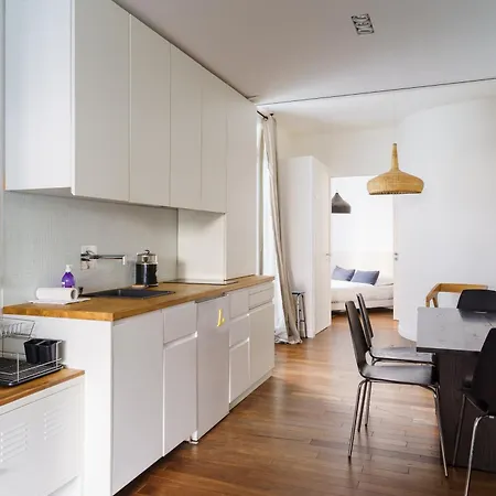 Stunning 2bd Duplex In The Heart Of Montmartre Apartment Paris