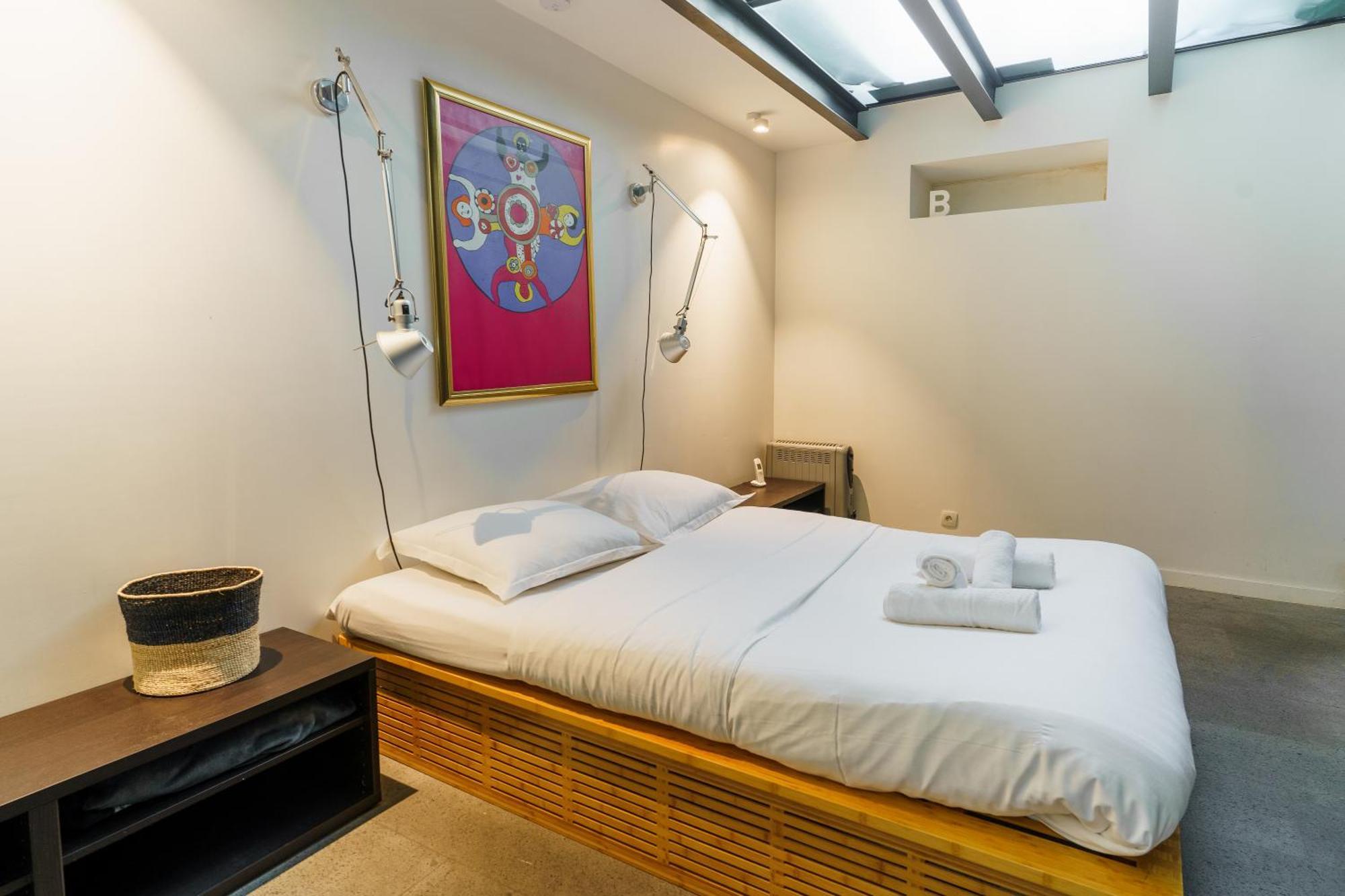 Stunning 2bd Duplex In The Heart Of Montmartre *