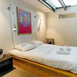 Stunning 2Bd Duplex In The Heart Of Montmartre