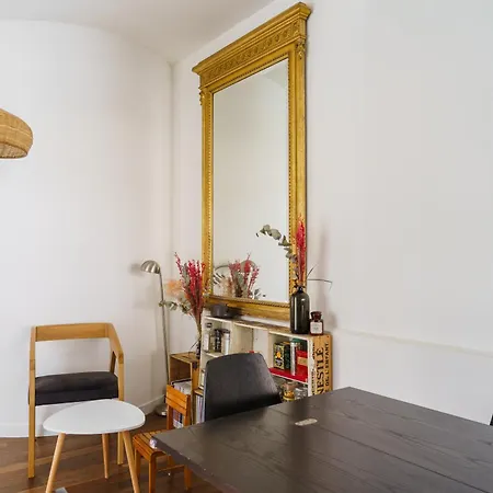 Appartamento Stunning 2bd Duplex In The Heart Of Montmartre Parigi